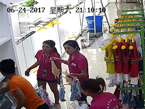 衣博汇兴义店打响抢险保卫战