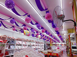 衣博汇云梦店调整陈列展新颜